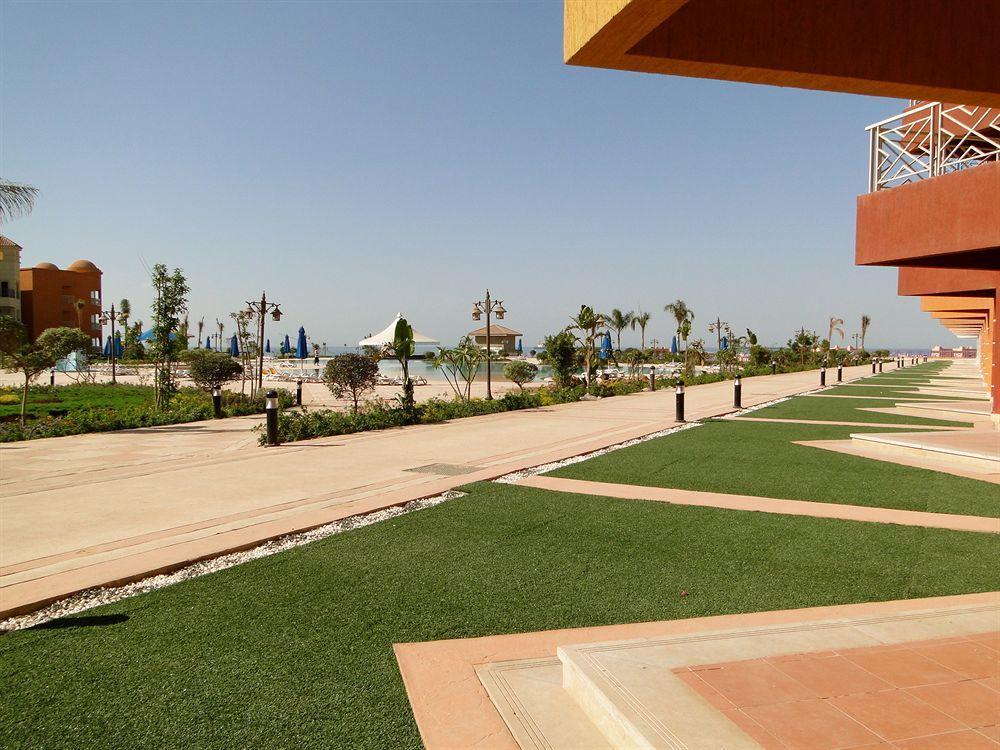 Porto Sokhna Pyramids Apartments Powered By Amer-Group Family Only Ain Sukhna Eksteriør billede